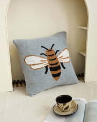 Coussin Doux Motif Abeille